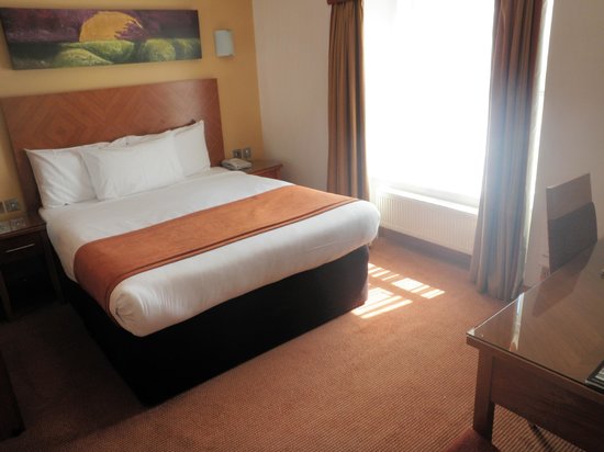 Accommodation (Hotel Accommodation)